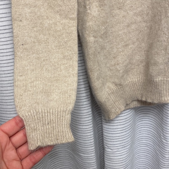 Beige Vintage Like Sweater - Picture 6 of 8